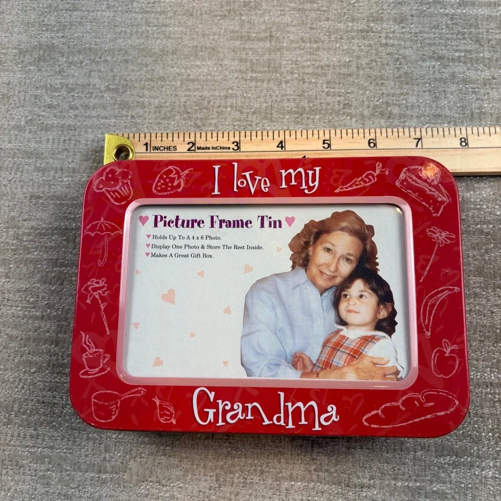 VTG I Love My Grandma Picture Frame Tin Red Metal Storage Box 4x6 Photo EUC Gift